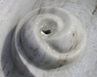 PIETRA e acqua - sculture nel parco